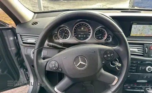 MERCEDES-BENZ Klasa E 