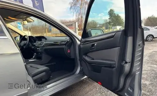 MERCEDES-BENZ Klasa E 