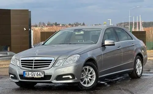 MERCEDES-BENZ Klasa E 