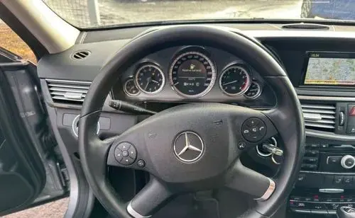 MERCEDES-BENZ Klasa E 