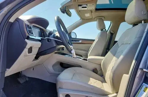 VOLKSWAGEN Atlas 