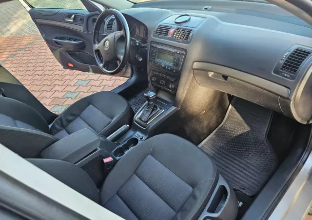SKODA Octavia 1.9 TDI Ambiente DSG