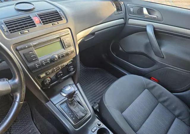 SKODA Octavia 1.9 TDI Ambiente DSG