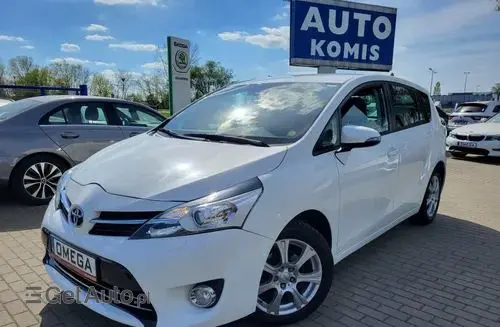 TOYOTA Verso 