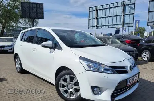 TOYOTA Verso 