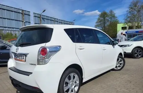 TOYOTA Verso 