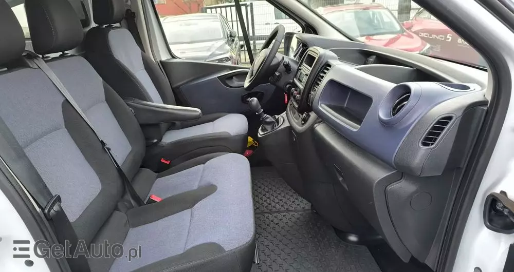 OPEL Vivaro 