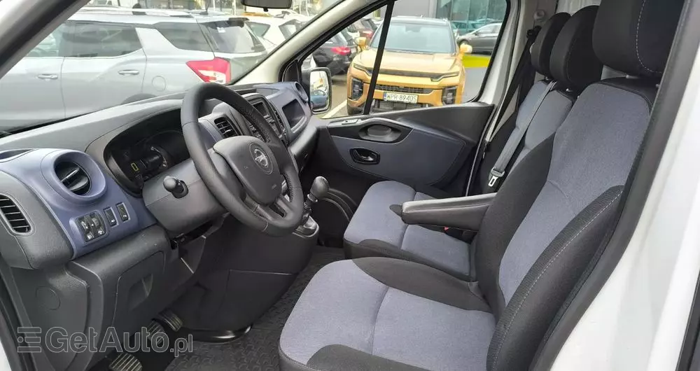 OPEL Vivaro 
