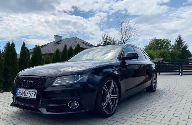 AUDI A4 