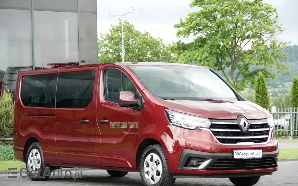 RENAULT TRAFIC III / BUS / 9 MIEJSC / 2022 ROK / PIERWSZY WŁAŚCICIEL / SERWISOWANY 