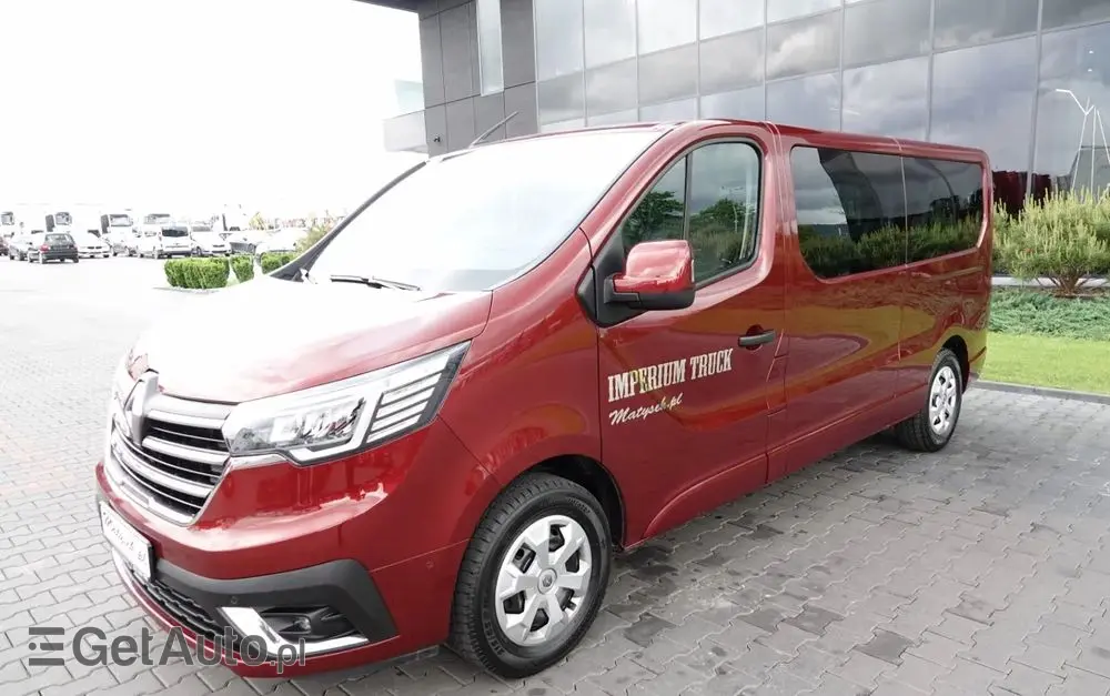 RENAULT TRAFIC III / BUS / 9 MIEJSC / 2022 ROK / PIERWSZY WŁAŚCICIEL / SERWISOWANY 