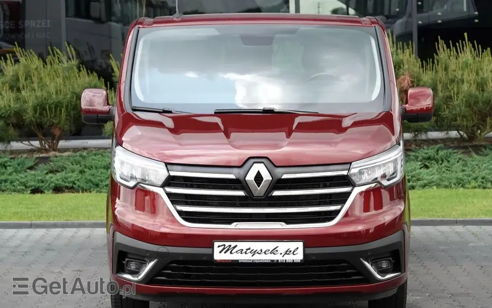 RENAULT TRAFIC III / BUS / 9 MIEJSC / 2022 ROK / PIERWSZY WŁAŚCICIEL / SERWISOWANY 