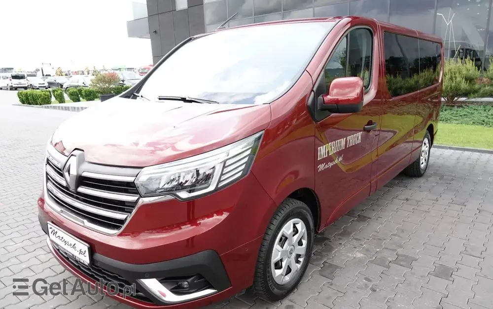 RENAULT TRAFIC III / BUS / 9 MIEJSC / 2022 ROK / PIERWSZY WŁAŚCICIEL / SERWISOWANY 
