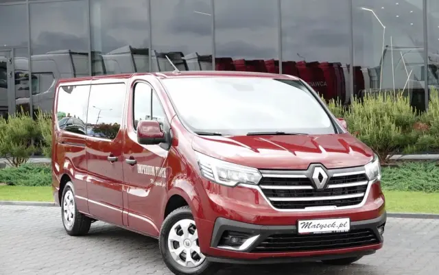 RENAULT TRAFIC III / BUS / 9 MIEJSC / 2022 ROK / PIERWSZY WŁAŚCICIEL / SERWISOWANY 