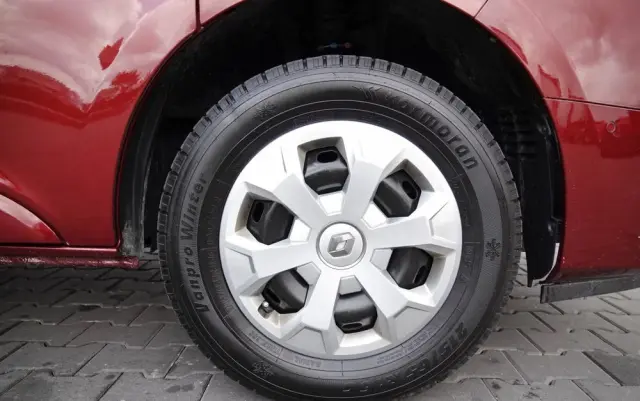 RENAULT TRAFIC III / BUS / 9 MIEJSC / 2022 ROK / PIERWSZY WŁAŚCICIEL / SERWISOWANY 