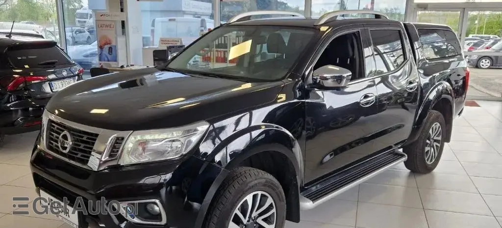 NISSAN Navara 