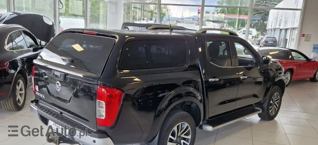 NISSAN Navara 