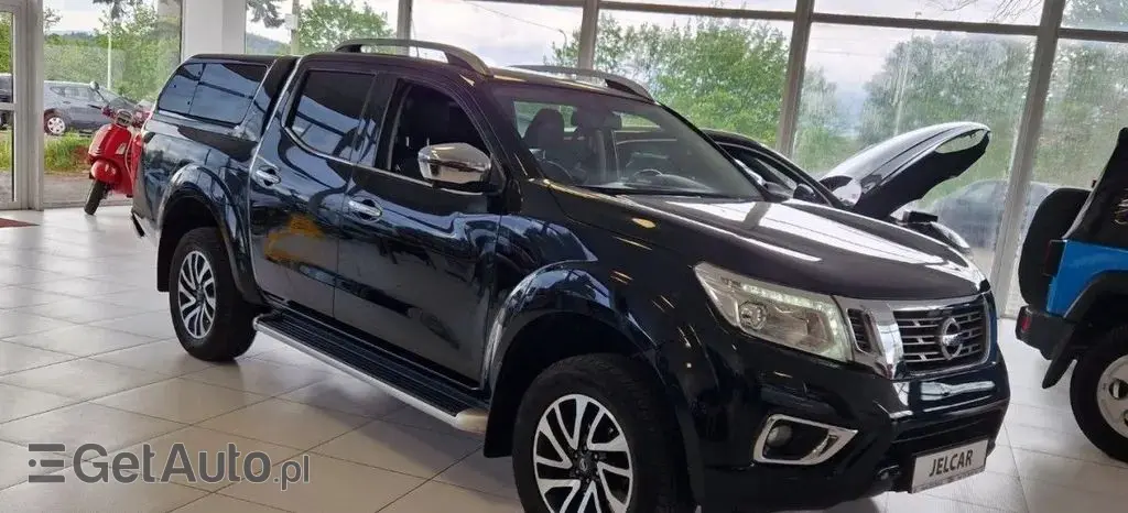 NISSAN Navara 