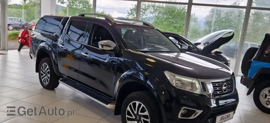 NISSAN Navara 
