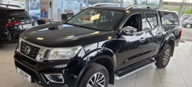 NISSAN Navara 