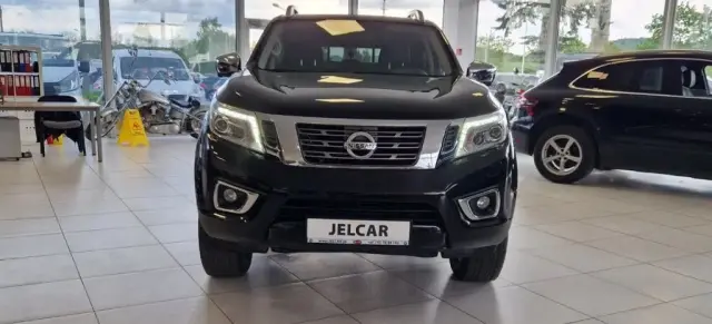 NISSAN Navara 