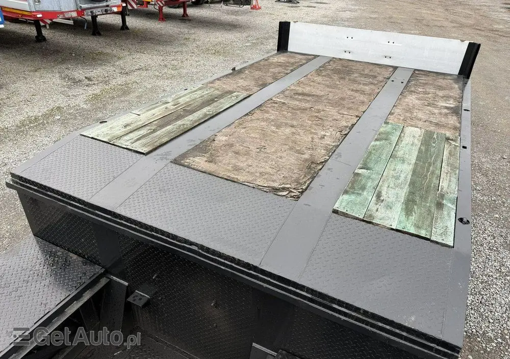 BODEX 4 osiowa NN4J Niskopodwoziówka Niskopodwozie Nowe Opony 