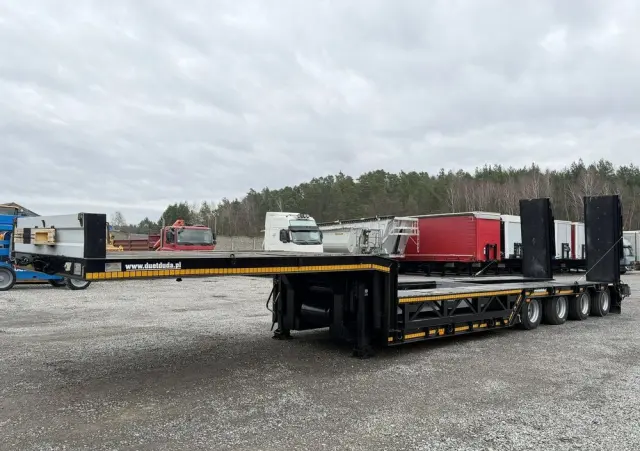 BODEX 4 osiowa NN4J Niskopodwoziówka Niskopodwozie Nowe Opony 