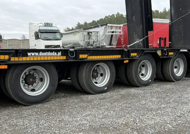 BODEX 4 osiowa NN4J Niskopodwoziówka Niskopodwozie Nowe Opony 