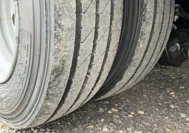 BODEX 4 osiowa NN4J Niskopodwoziówka Niskopodwozie Nowe Opony 