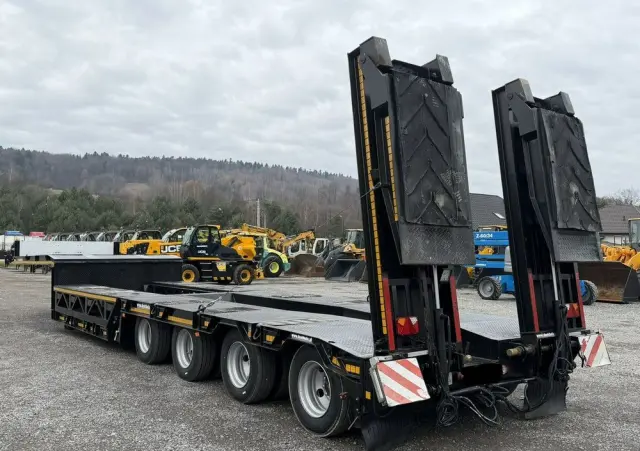 BODEX 4 osiowa NN4J Niskopodwoziówka Niskopodwozie Nowe Opony 