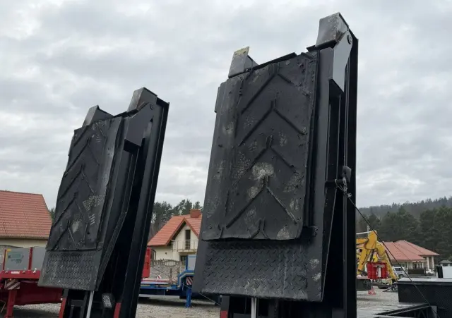 BODEX 4 osiowa NN4J Niskopodwoziówka Niskopodwozie Nowe Opony 