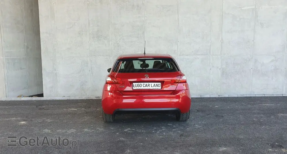 PEUGEOT 308 1.2 PureTech Allure S&S EAT6