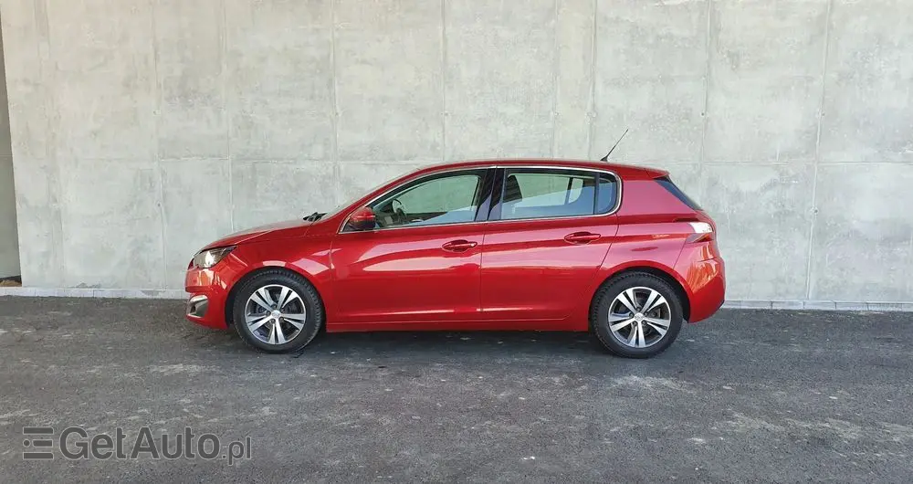 PEUGEOT 308 1.2 PureTech Allure S&S EAT6