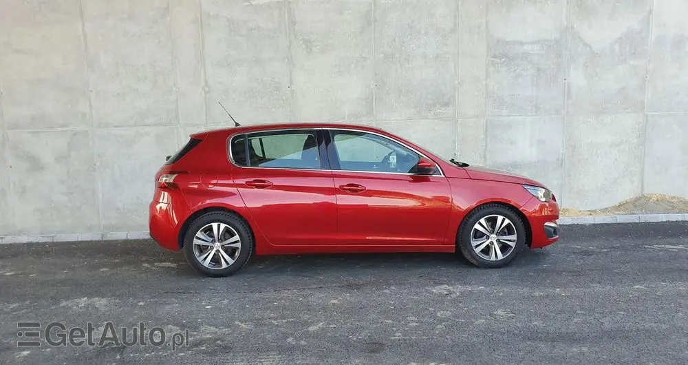 PEUGEOT 308 1.2 PureTech Allure S&S EAT6