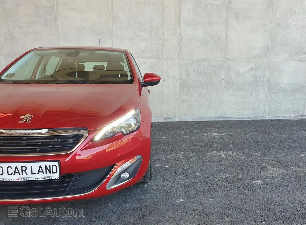 PEUGEOT 308 1.2 PureTech Allure S&S EAT6