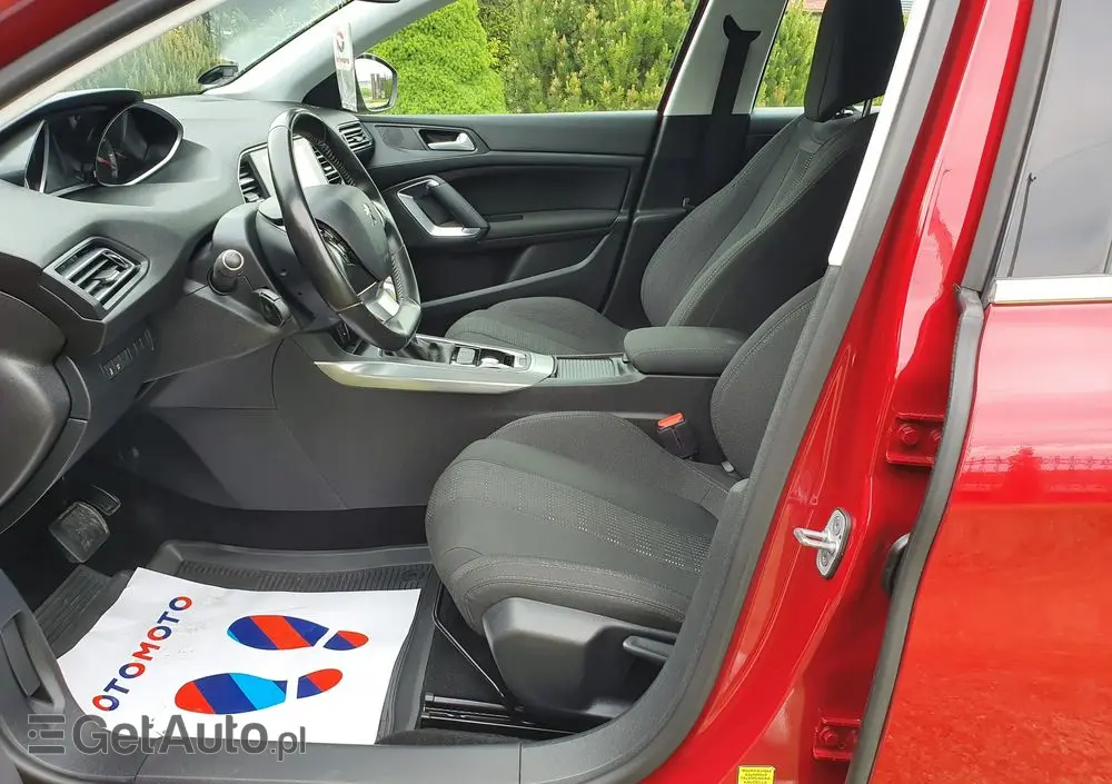 PEUGEOT 308 1.2 PureTech Allure S&S EAT6