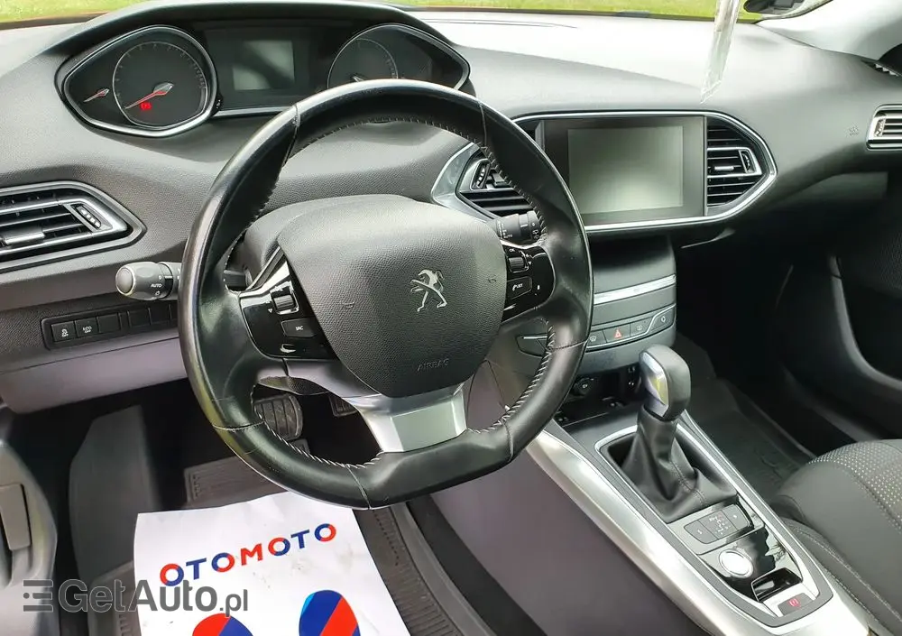 PEUGEOT 308 1.2 PureTech Allure S&S EAT6