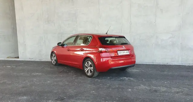 PEUGEOT 308 1.2 PureTech Allure S&S EAT6