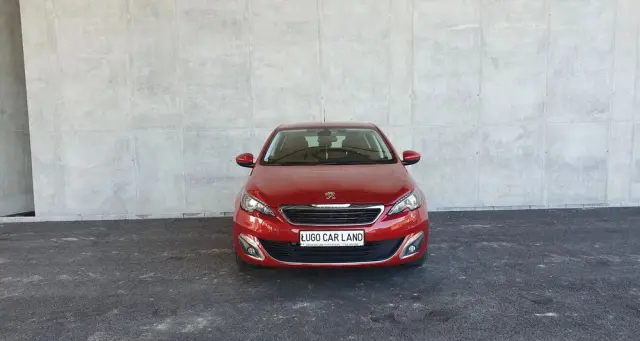 PEUGEOT 308 1.2 PureTech Allure S&S EAT6