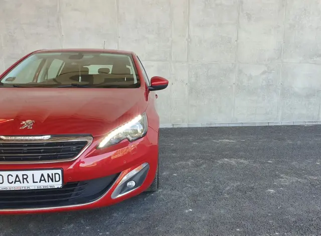 PEUGEOT 308 1.2 PureTech Allure S&S EAT6