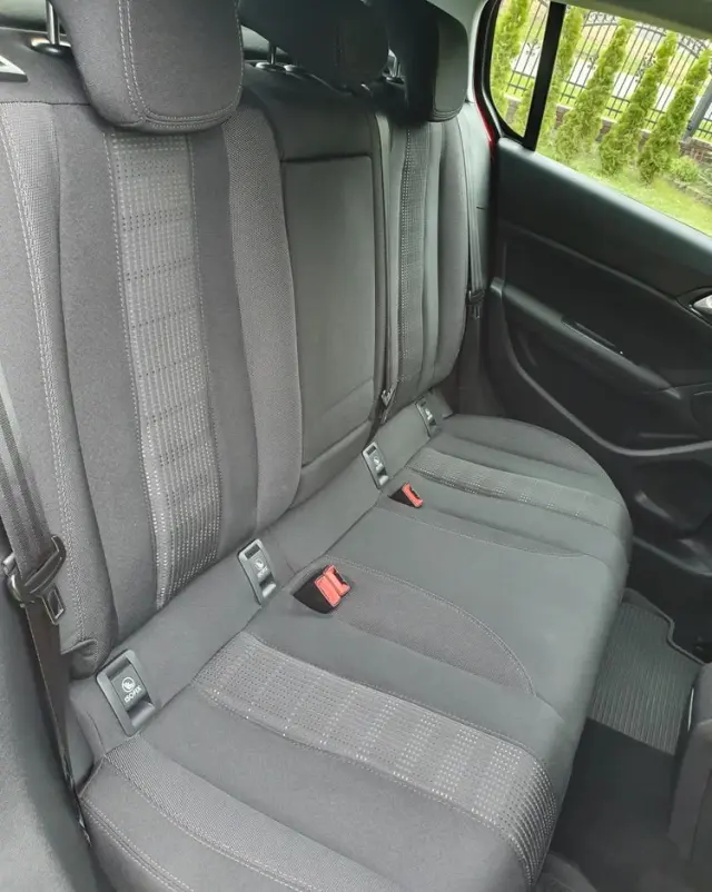 PEUGEOT 308 1.2 PureTech Allure S&S EAT6