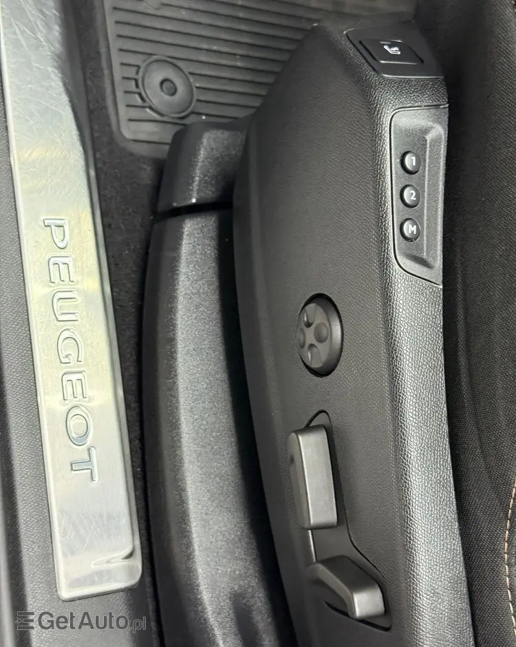 PEUGEOT 3008 THP 165 EAT6 Stop & Start Allure