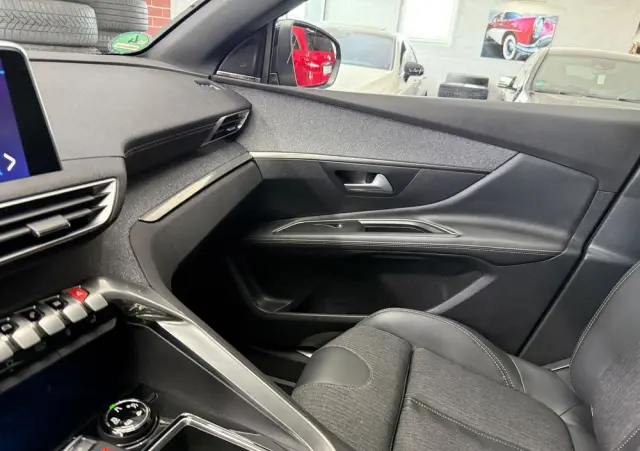 PEUGEOT 3008 THP 165 EAT6 Stop & Start Allure