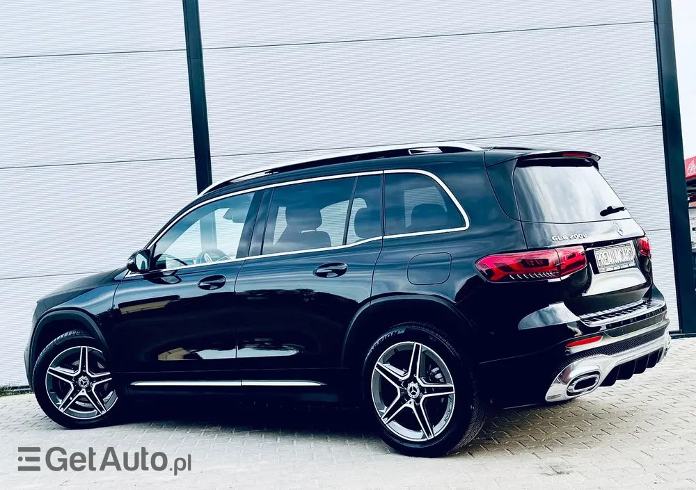 MERCEDES-BENZ GLB 200 d AMG Line 8G-DCT