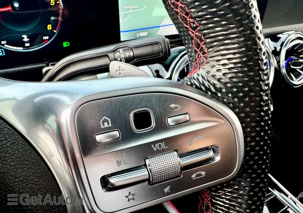 MERCEDES-BENZ GLB 200 d AMG Line 8G-DCT