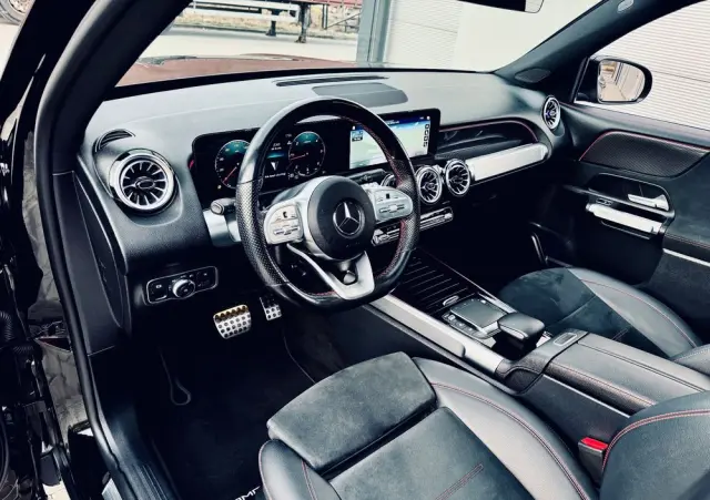 MERCEDES-BENZ GLB 200 d AMG Line 8G-DCT