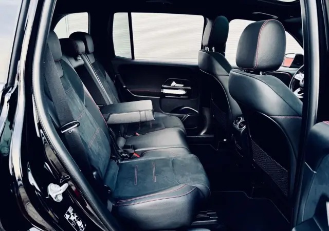 MERCEDES-BENZ GLB 200 d AMG Line 8G-DCT