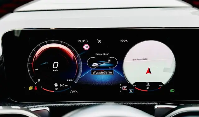 MERCEDES-BENZ GLB 200 d AMG Line 8G-DCT