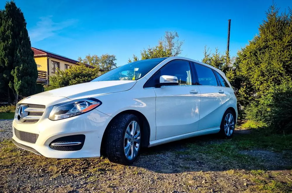MERCEDES-BENZ Klasa B 250 4-Matic