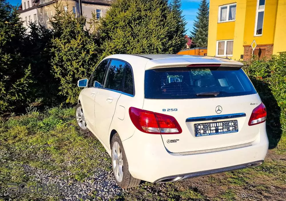 MERCEDES-BENZ Klasa B 250 4-Matic